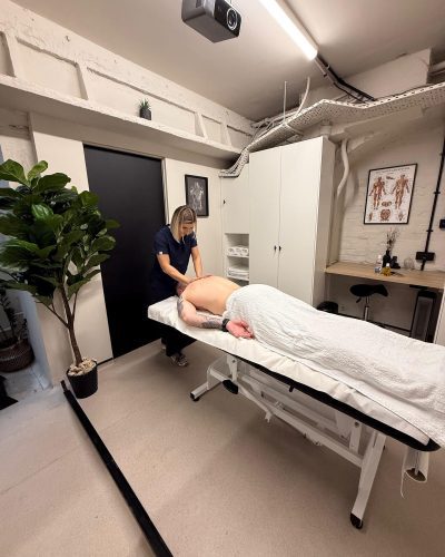 Anca Buzatu Massage therapy relaxing London Marylebone sports massage deep tissue sports massage